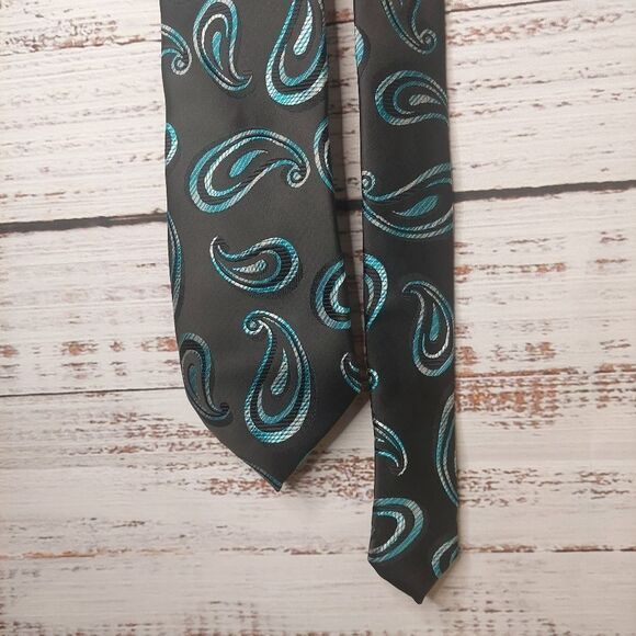 100% Silk Montebello Italia Tie - Picture 4 of 7